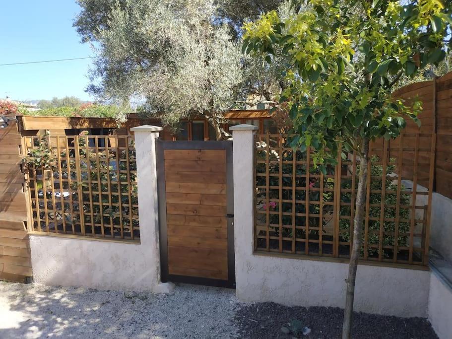 Studio Jacuzzi Prive A 8 Min A Pied De La Plage Apartman La Ciotat Kültér fotó