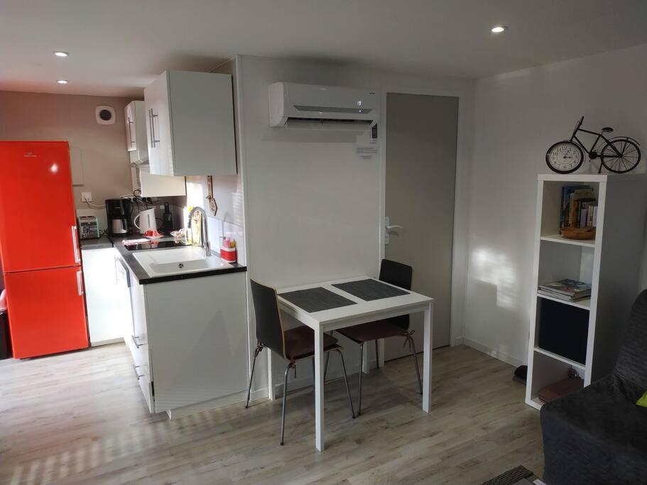 Studio Jacuzzi Prive A 8 Min A Pied De La Plage Apartman La Ciotat Kültér fotó