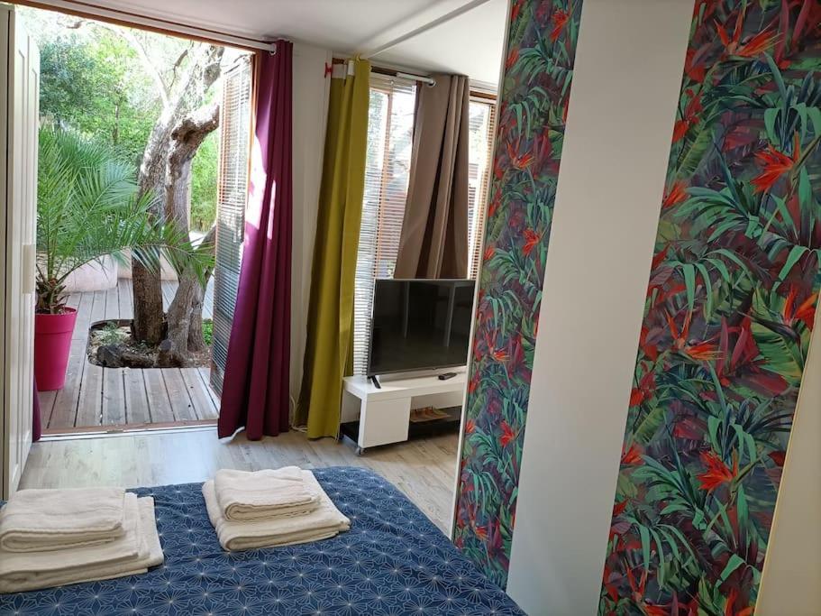 Studio Jacuzzi Prive A 8 Min A Pied De La Plage Apartman La Ciotat Kültér fotó