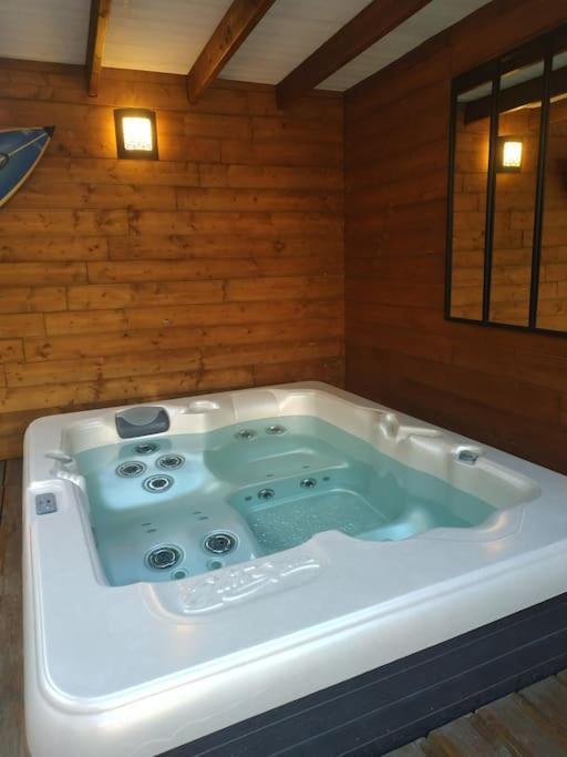 Studio Jacuzzi Prive A 8 Min A Pied De La Plage Apartman La Ciotat Kültér fotó