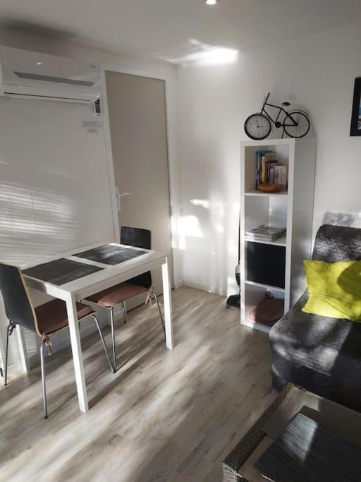 Studio Jacuzzi Prive A 8 Min A Pied De La Plage Apartman La Ciotat Kültér fotó