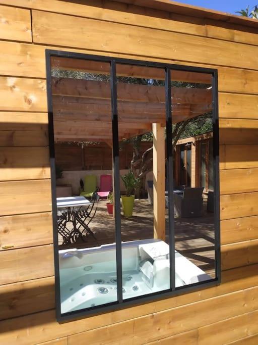 Studio Jacuzzi Prive A 8 Min A Pied De La Plage Apartman La Ciotat Kültér fotó
